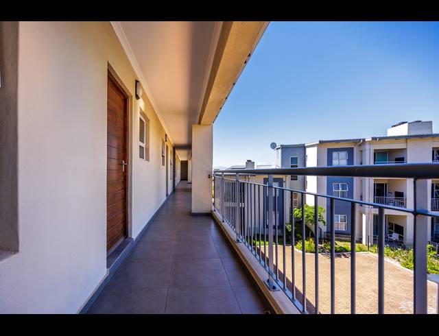 2 BEDROOM APARTMENT FOR SALE IN LANGEBERG RIDGE